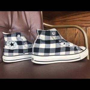 converse shoes checkered
